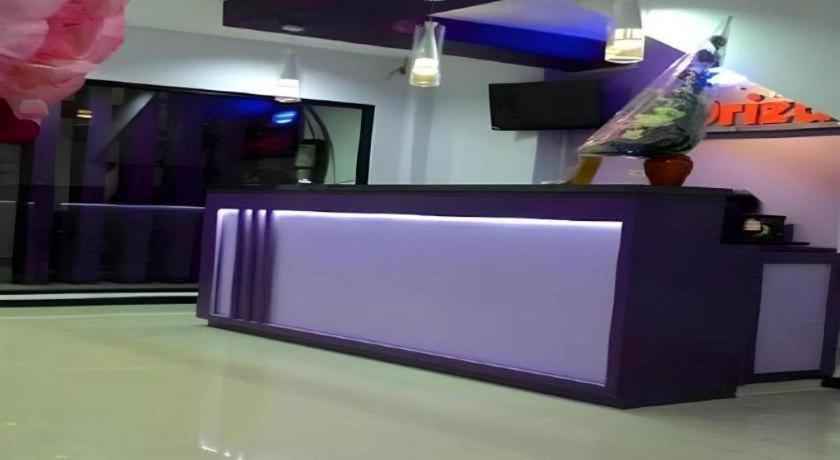 Oriza Hotel Surabaya Kültér fotó